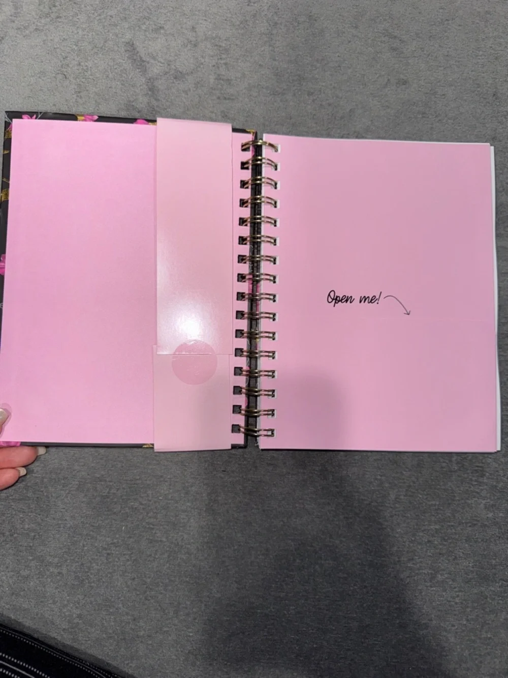 lilaGRACE - NWT 2026 Spiral Black & Pink Floral Planner with Pen & Sticky Tabs